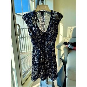 H&M Front zipper pattern dress